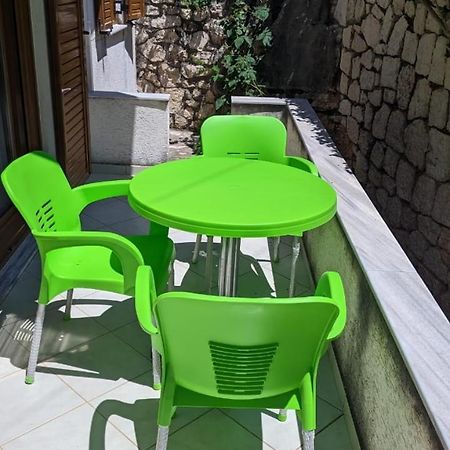 Hasani Apartments Sarandë Buitenkant foto