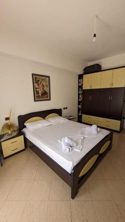 Hasani Apartments Sarandë Buitenkant foto