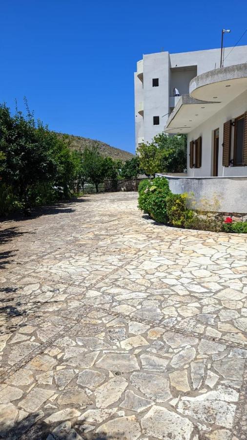 Hasani Apartments Sarandë Buitenkant foto