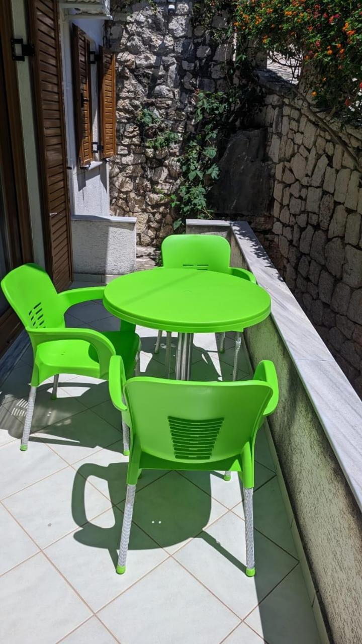 Hasani Apartments Sarandë Buitenkant foto